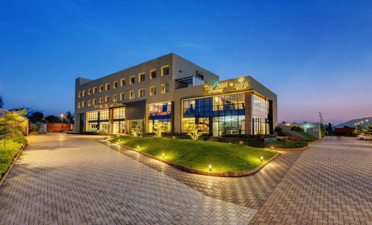Готель The Fern Residency Karad Екстер'єр фото